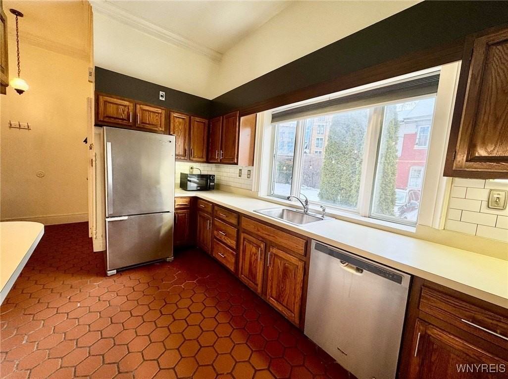 25 Whitney Place - Photo 5 of 16