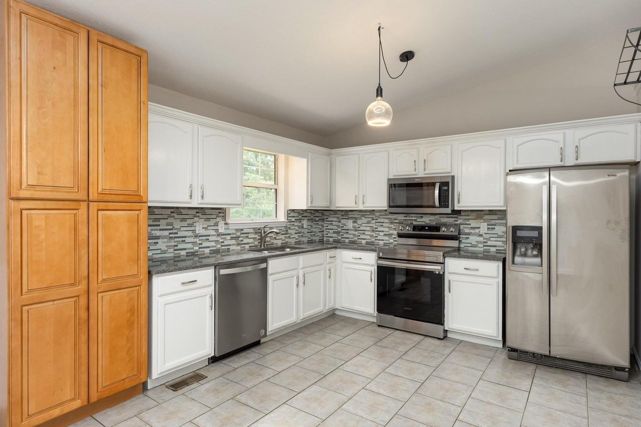 69 Jason Drive - Photo 6 of 41