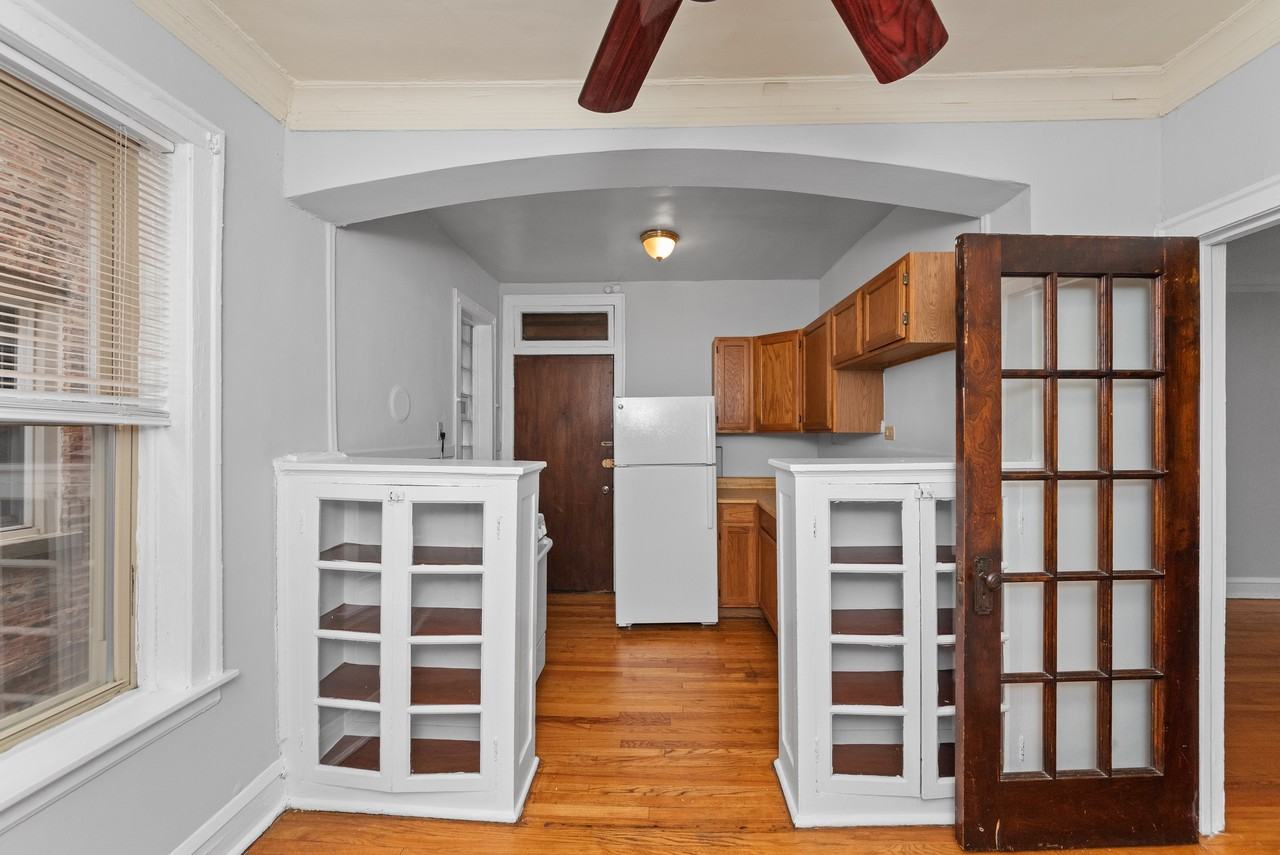 4225 North Paulina Street #4229W1 - Photo 3 of 7