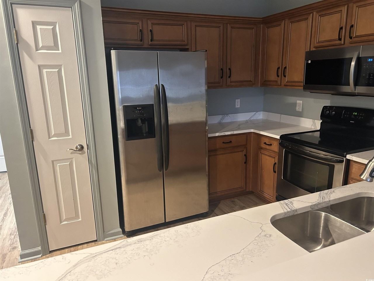 4104 Pinehurst Circle - Photo 5 of 17