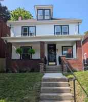 featured image of 1756 Oak St