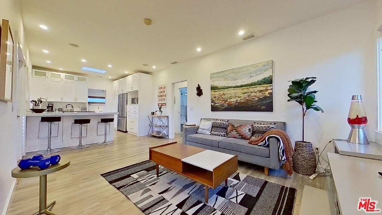 2229 Oak Glen Place - Photo 5 of 19