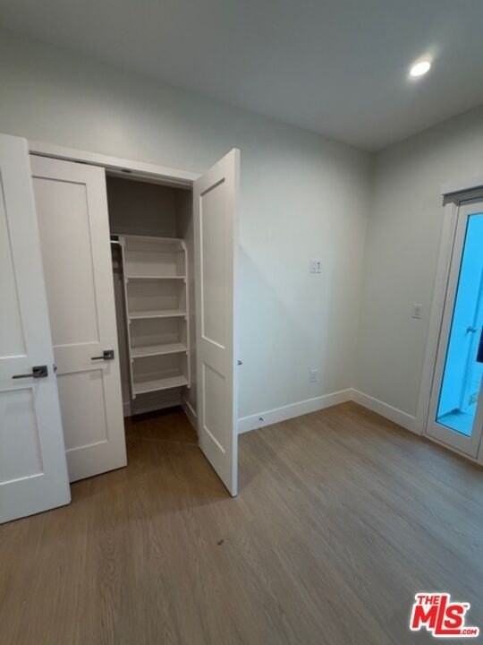 5191 Lindley Avenue - Photo 5 of 50