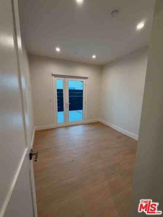 5191 Lindley Avenue - Photo 7 of 50