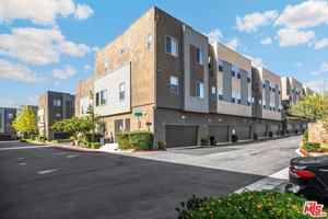 featured image of 746 Farrier Way