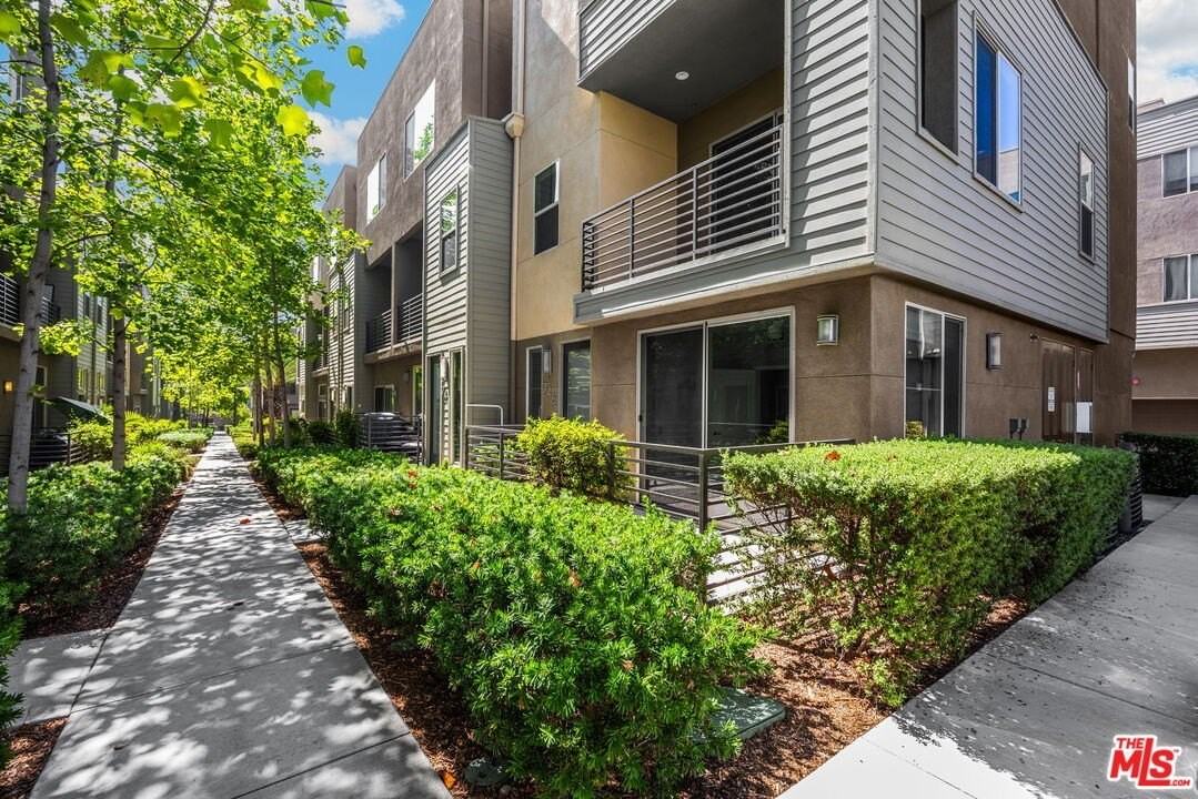 746 Farrier Way - Photo 2 of 45