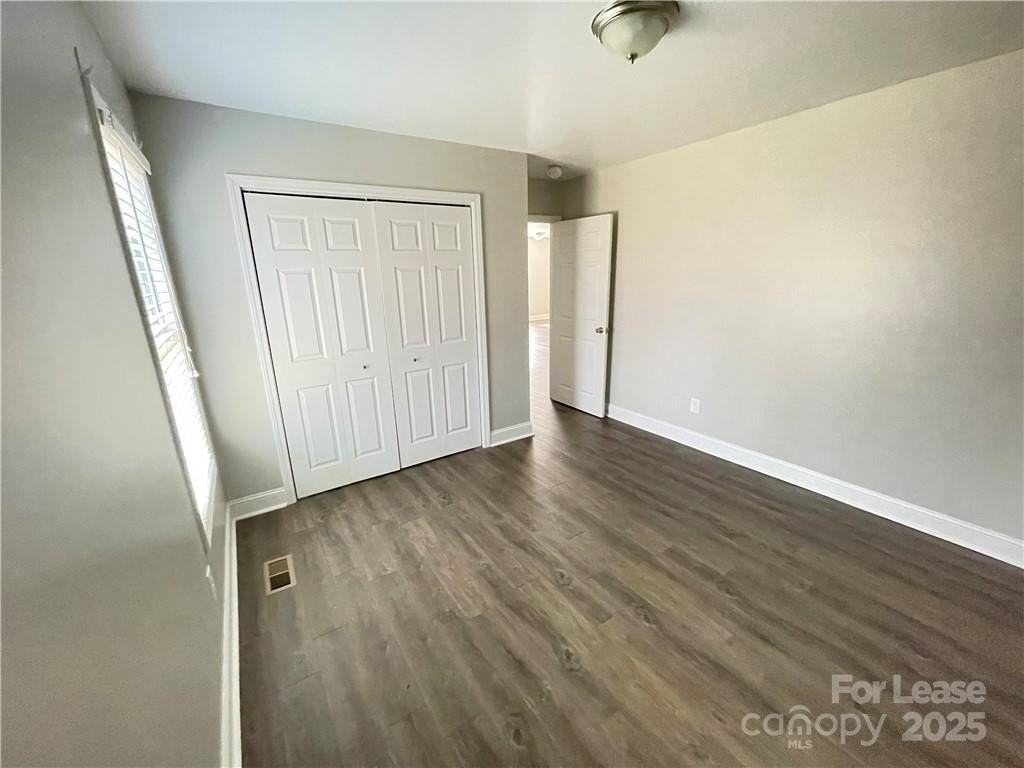 26 East J Street - Photo 5 of 12