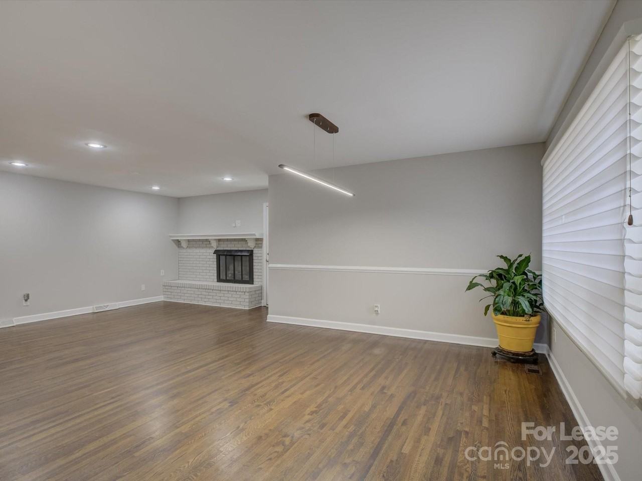 6219 Colchester Place - Photo 5 of 47