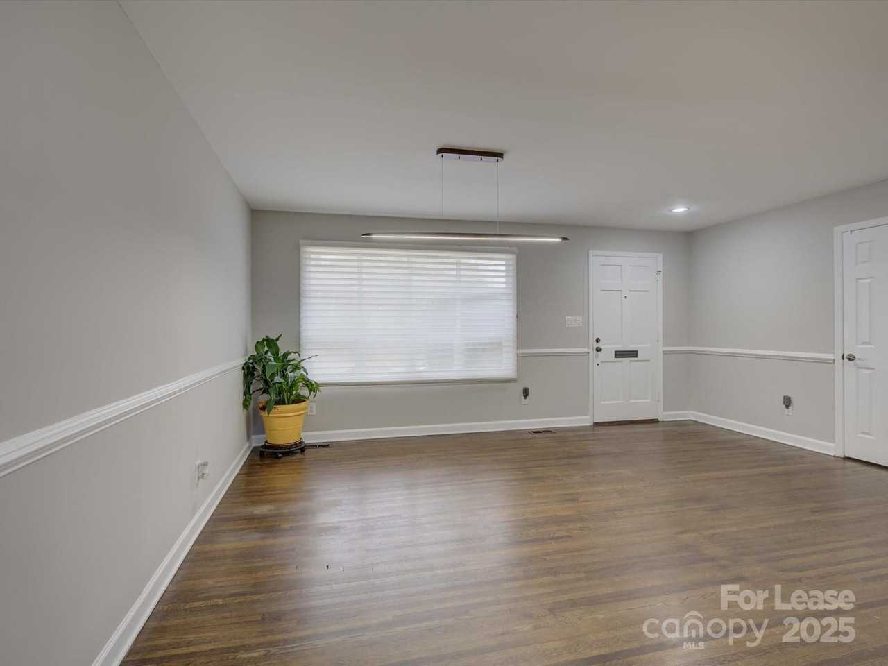 6219 Colchester Place - Photo 7 of 47