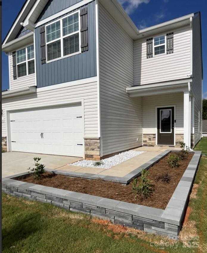 2131 Transatlantic Avenue - Photo 2 of 22