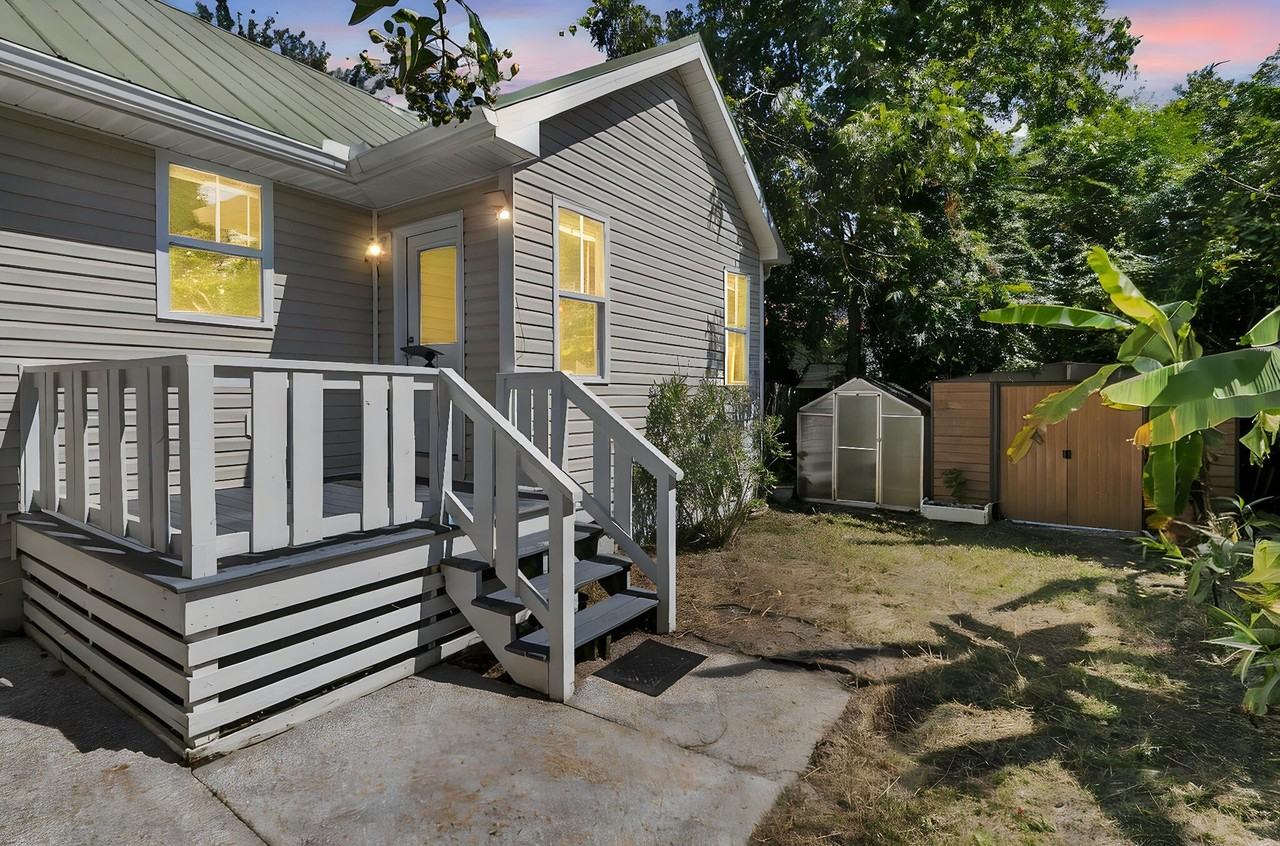 1493 Little Rock Boulevard - Photo 6 of 39