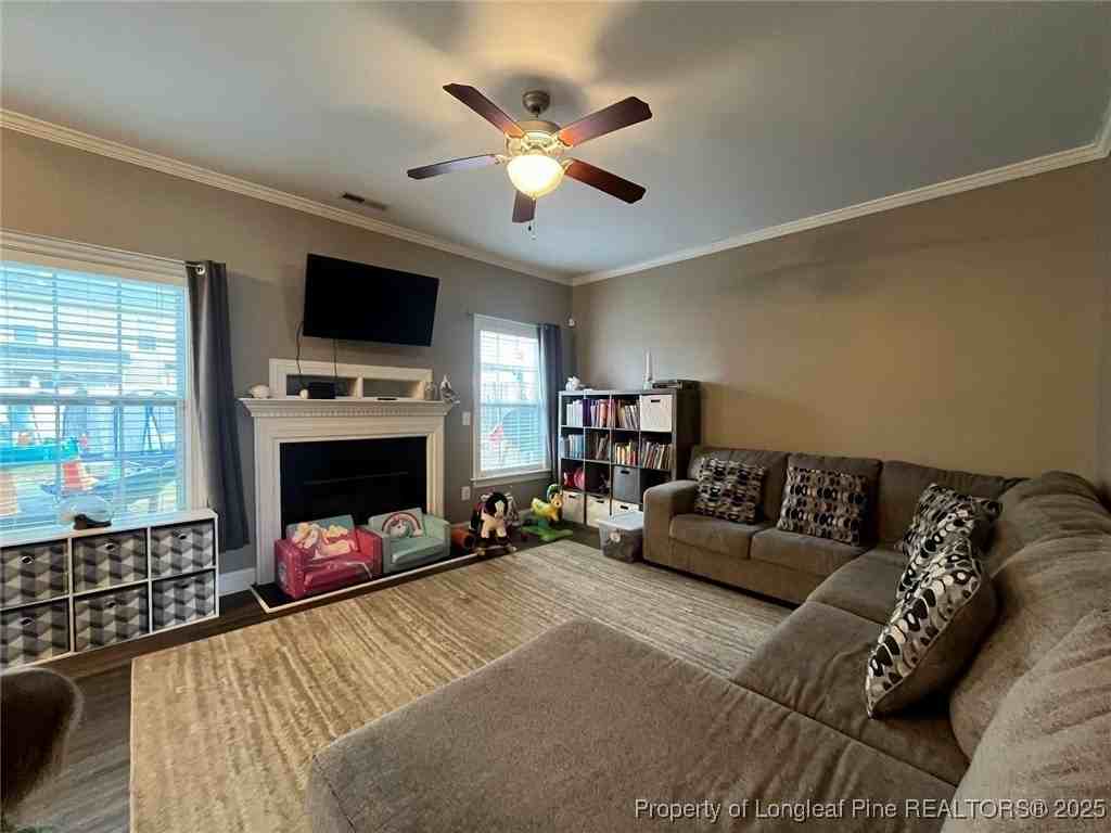 582 Century Drive - Photo 4 of 26