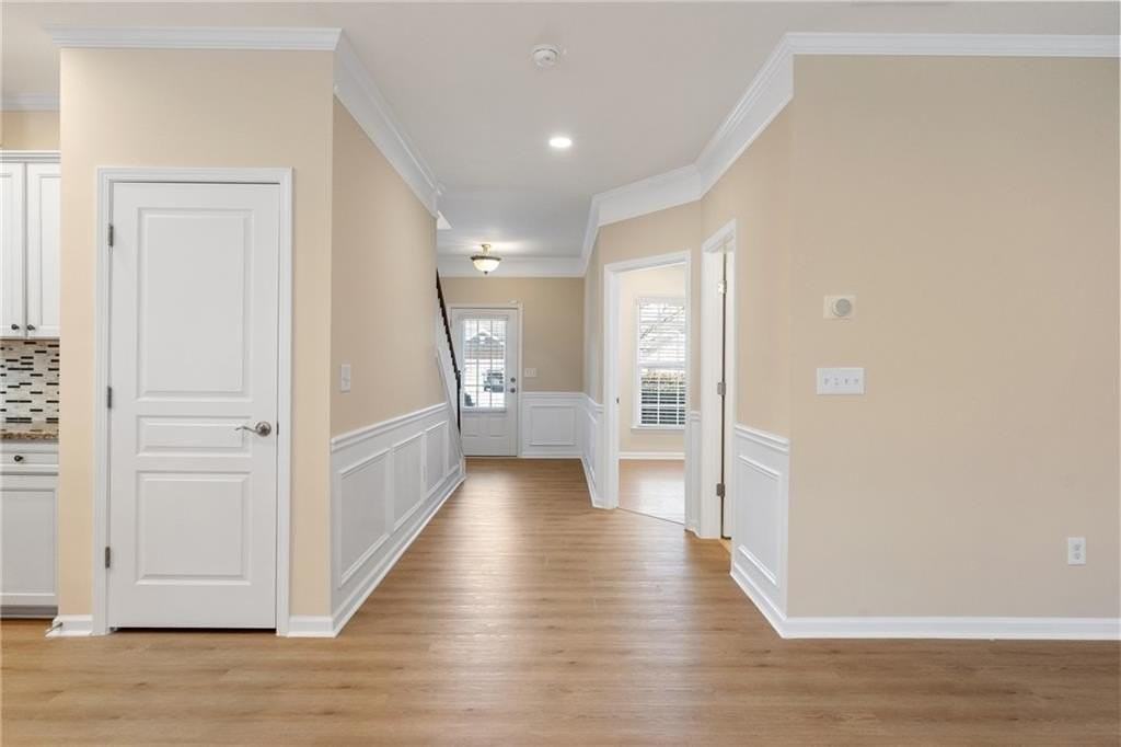 865 Great Glen Place - Photo 5 of 45