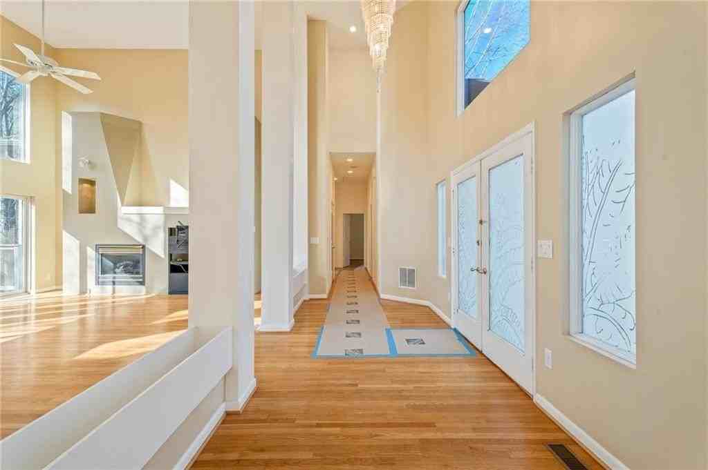 3010 Bluffton Way - Photo 2 of 21