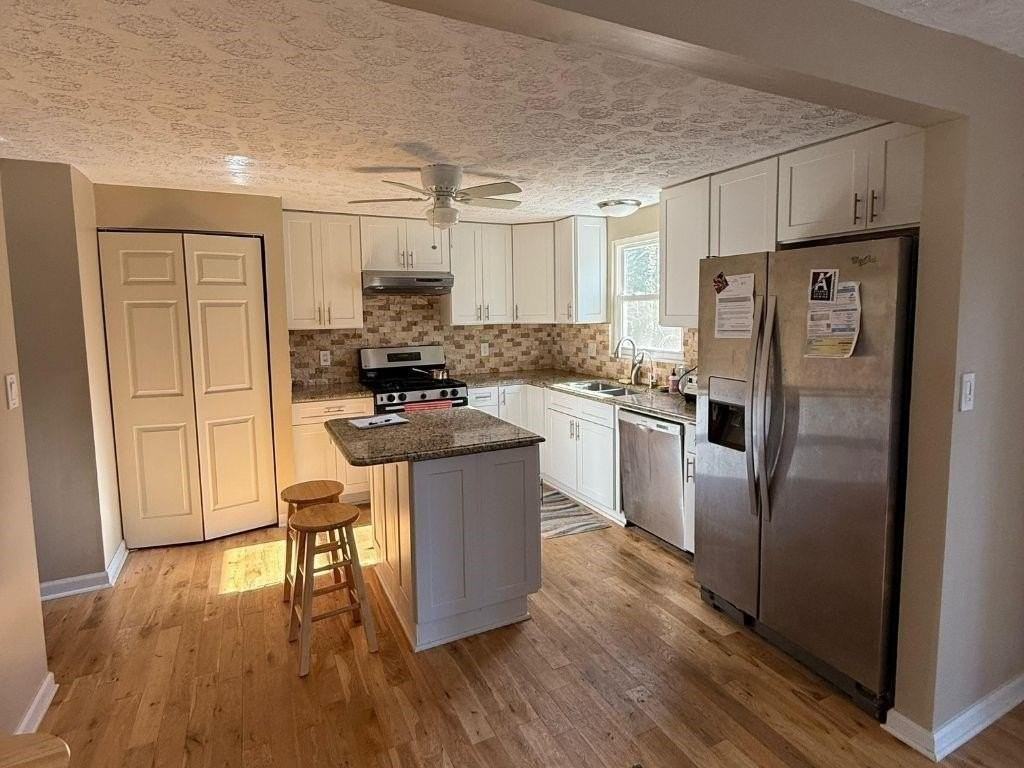 1733 Ellenwood Dr Ne - Photo 3 of 33