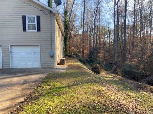 501 Wilbanks Street - Photo 4 of 28