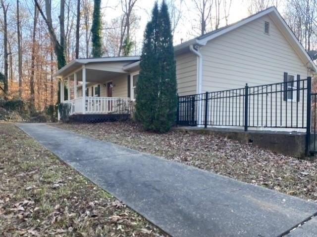 501 Wilbanks Street - Photo 5 of 28