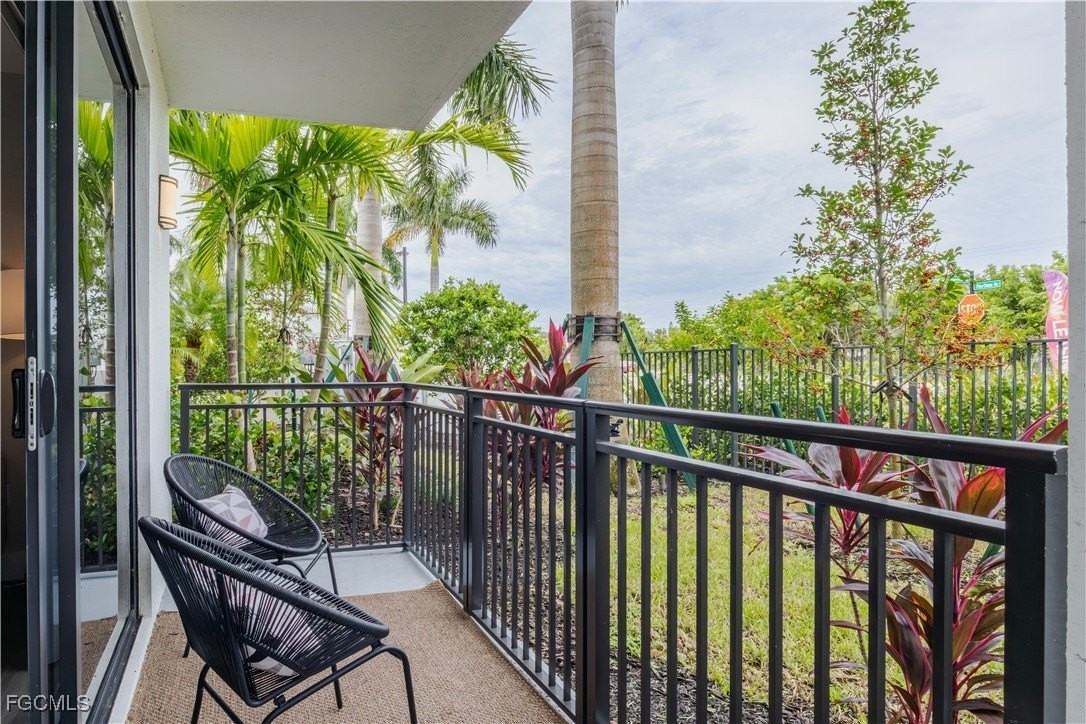 9920 Portofino Vineyards Circle #108 - Photo 7 of 16