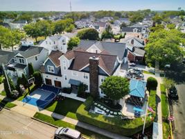 featured image of 301 16th Ave