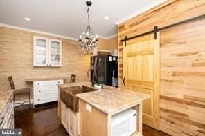 465 Haddon Ave - Photo 7 of 25