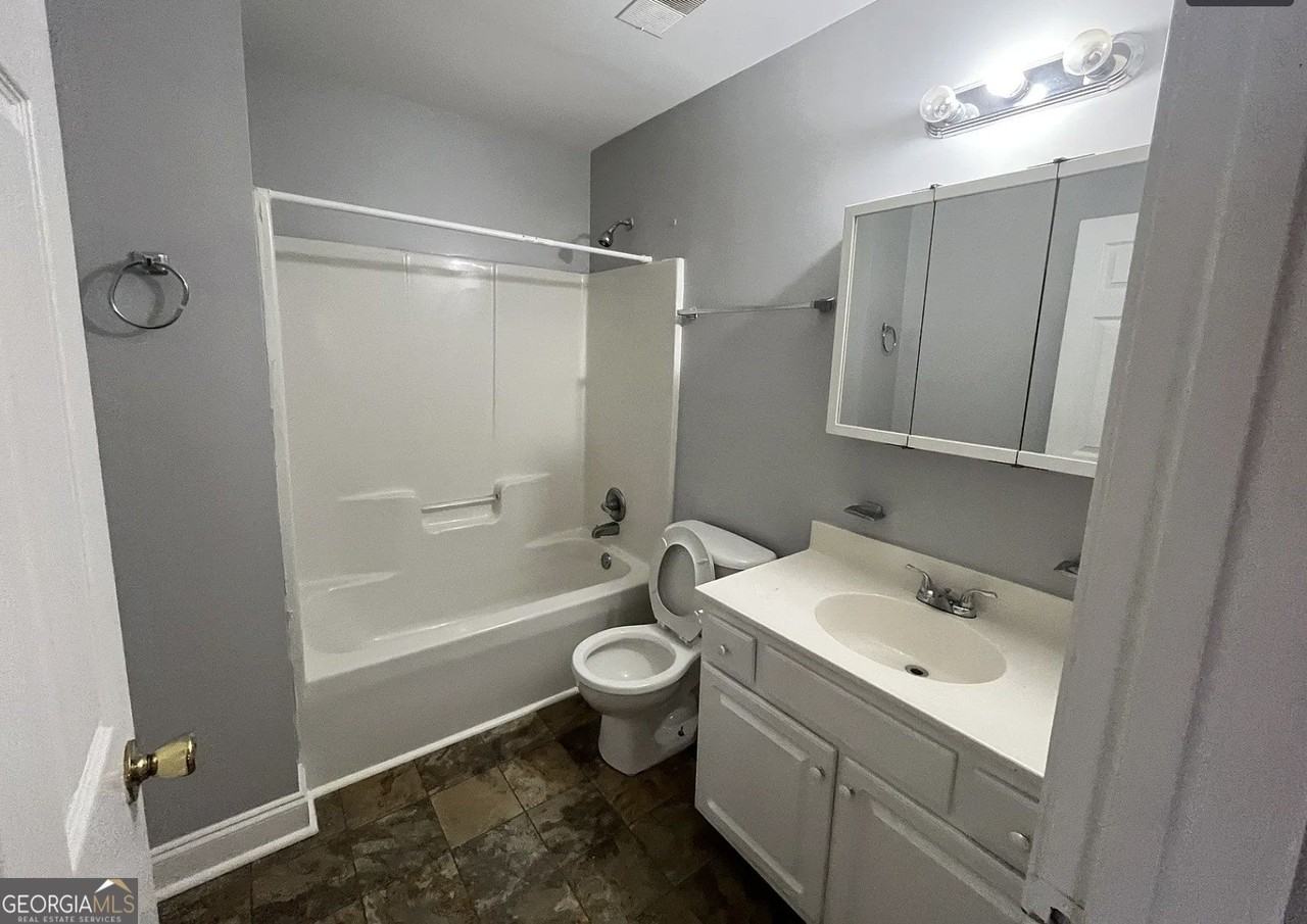 170 Fair Oaks Drive - Photo 7 of 11