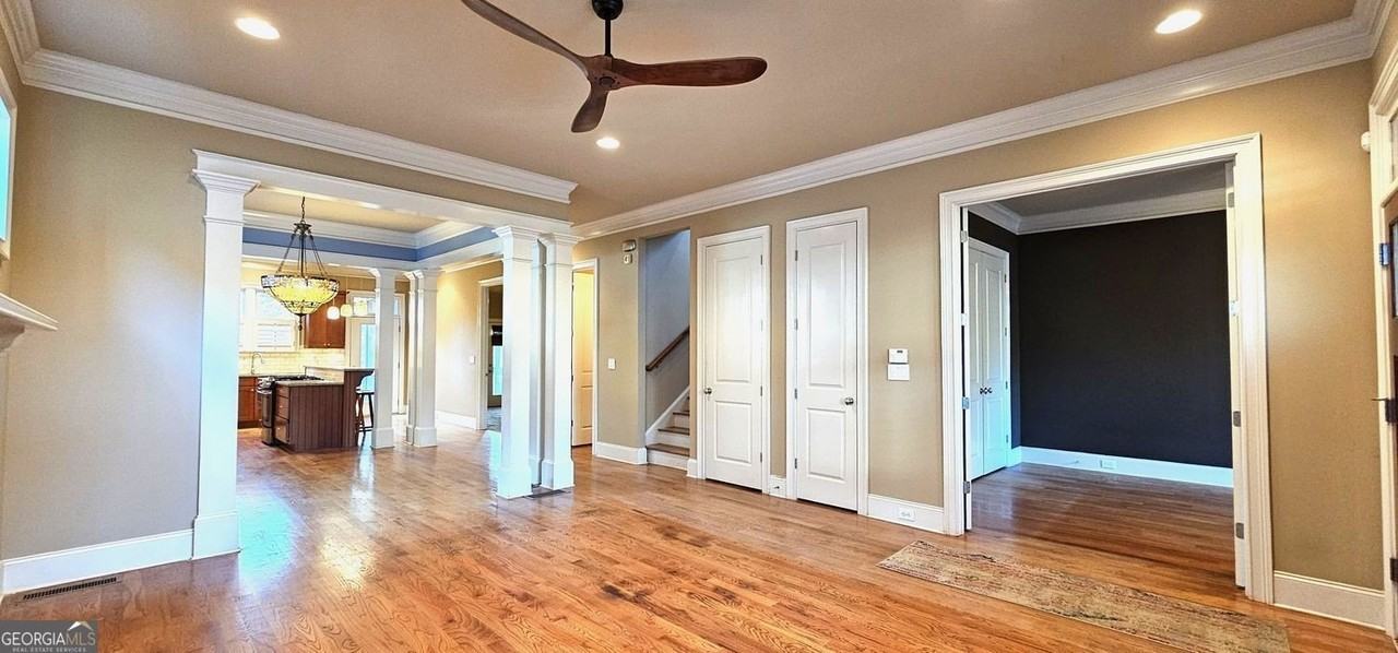 703 Pershing Avenue Southeast - Photo 2 of 26