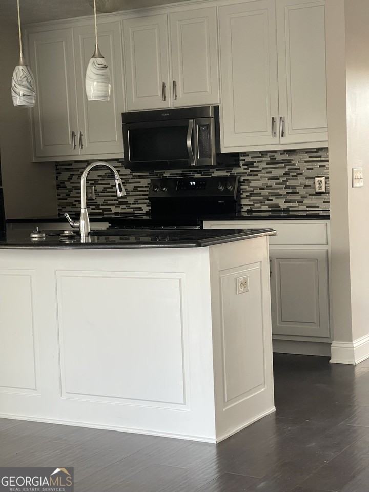 2880 Florence Drive - Photo 6 of 16