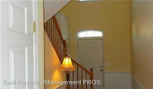 15132 Danehurst Cir - Photo 2 of 19