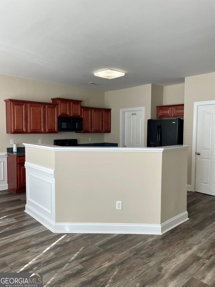 5371 Apple Grove Road - Photo 5 of 17