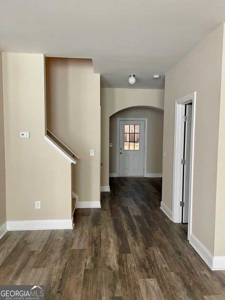 5371 Apple Grove Road - Photo 6 of 17