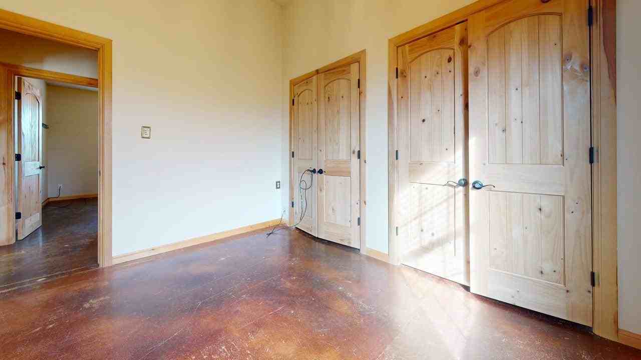 12748 NE Wolf Rd #1 - Photo 7 of 14