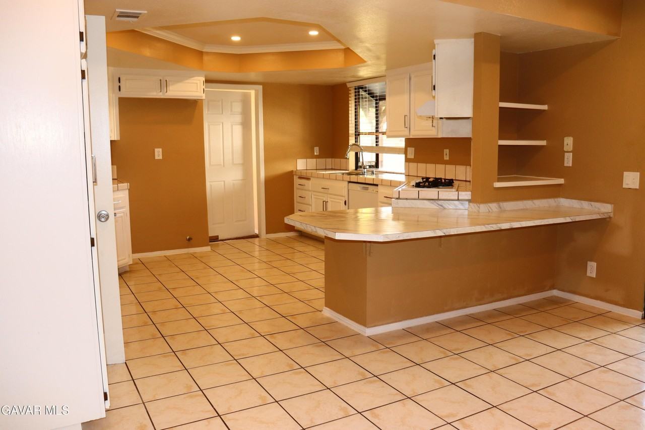 3840 Sago Street - Photo 6 of 24