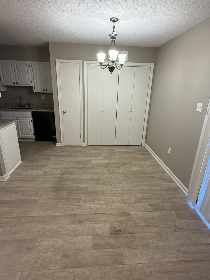 855 Charter Oak Drive #1 - Photo 5 of 20