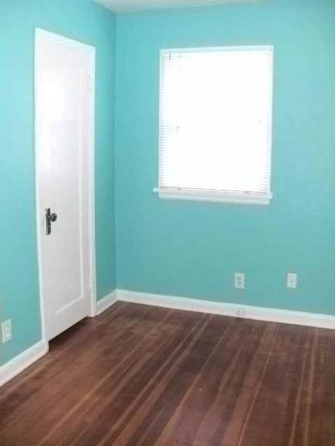 216 E Rosewood Ave #1 - Photo 4 of 4