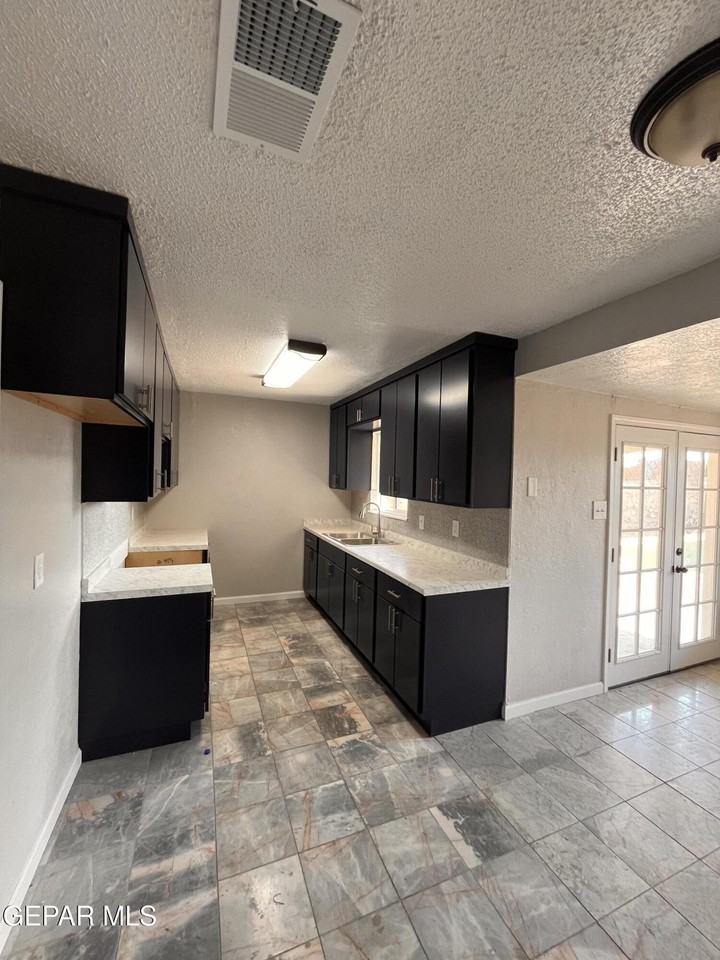 2325 Ken Venturi Lane - Photo 7 of 20