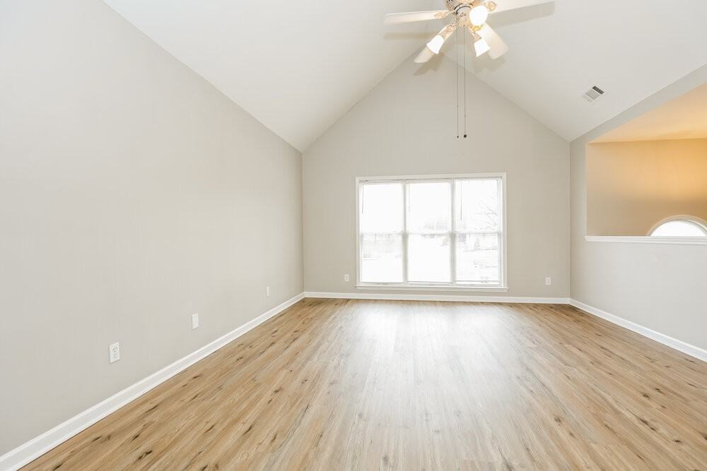 139 Cedar Forest Drive - Photo 4 of 17