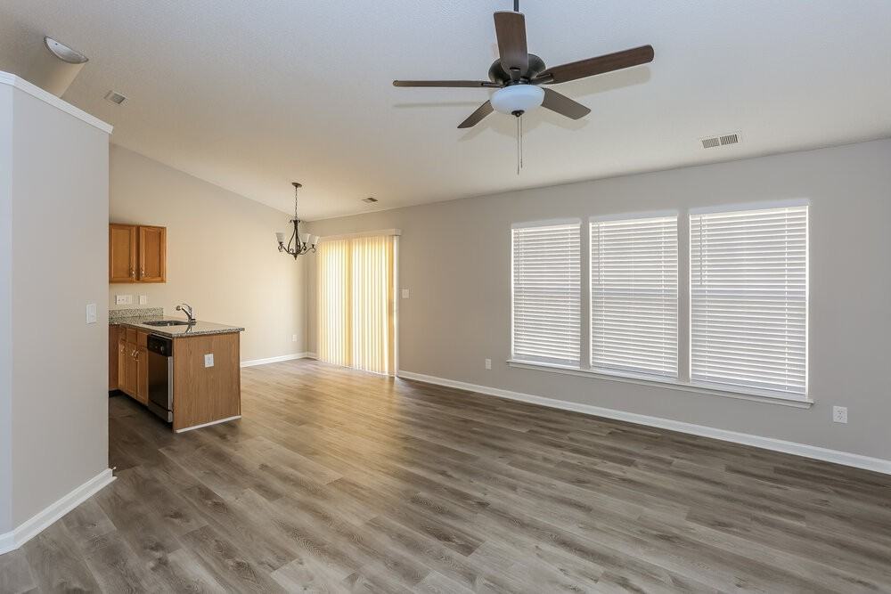 2082 Chapel Creek Rd - Photo 4 of 14