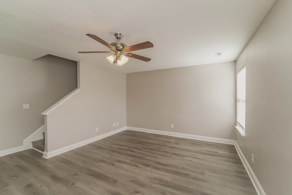 10405 Yellow Rose Lane - Photo 5 of 17