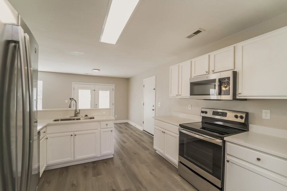 10405 Yellow Rose Lane - Photo 7 of 17