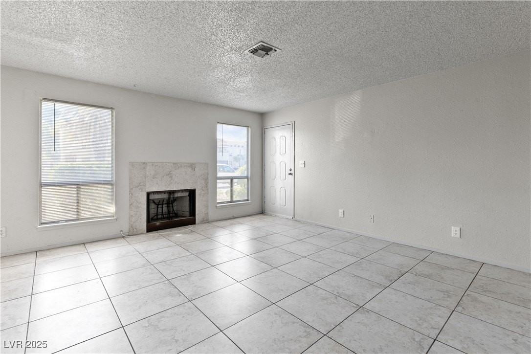 4988 Newport Cove Dr #A - Photo 4 of 17