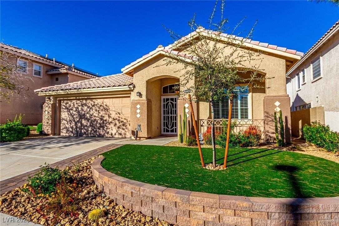 9424 Cloudcroft Avenue - Photo 2 of 24