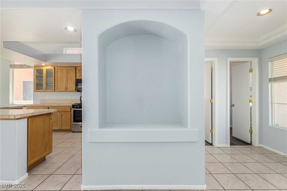 9842 Silver Lasso Street - Photo 5 of 33