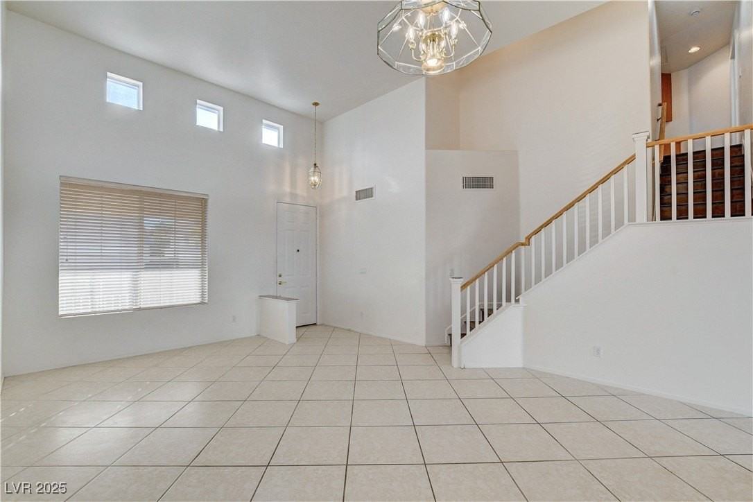 2234 Le Conte Ave - Photo 3 of 36