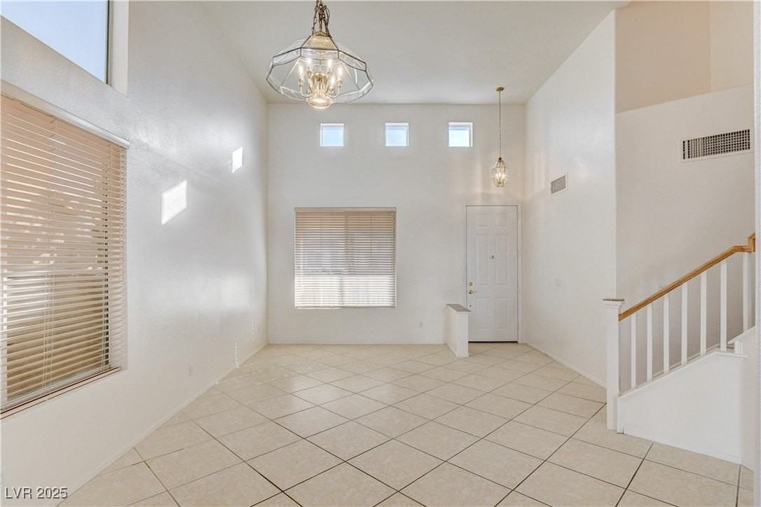 2234 Le Conte Ave - Photo 5 of 36