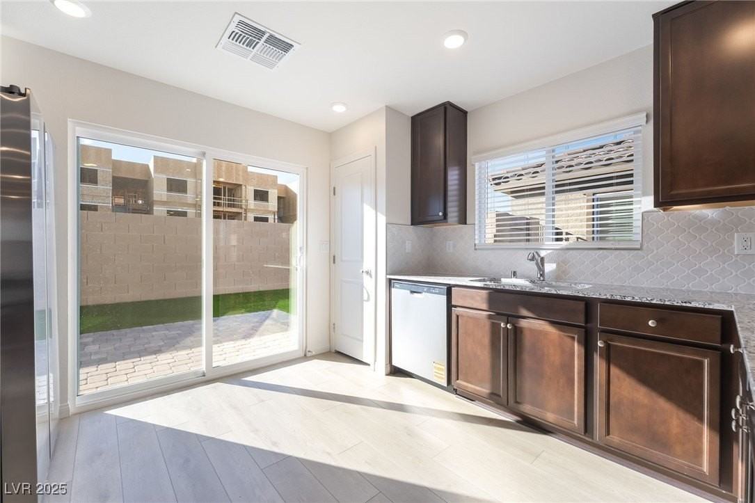 3895 Riley Rose Avenue - Photo 3 of 22