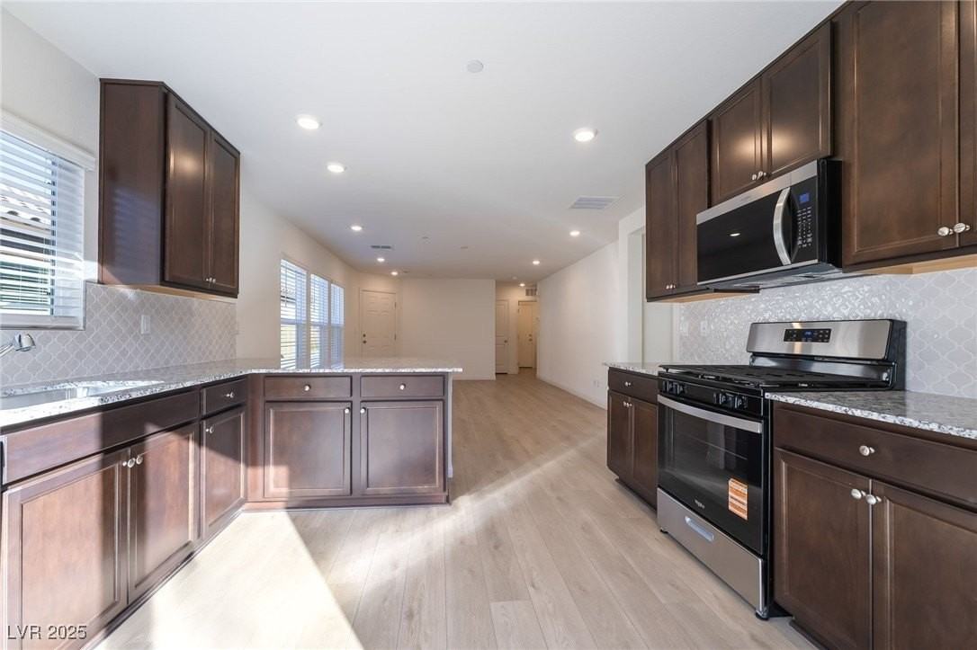 3895 Riley Rose Avenue - Photo 5 of 22