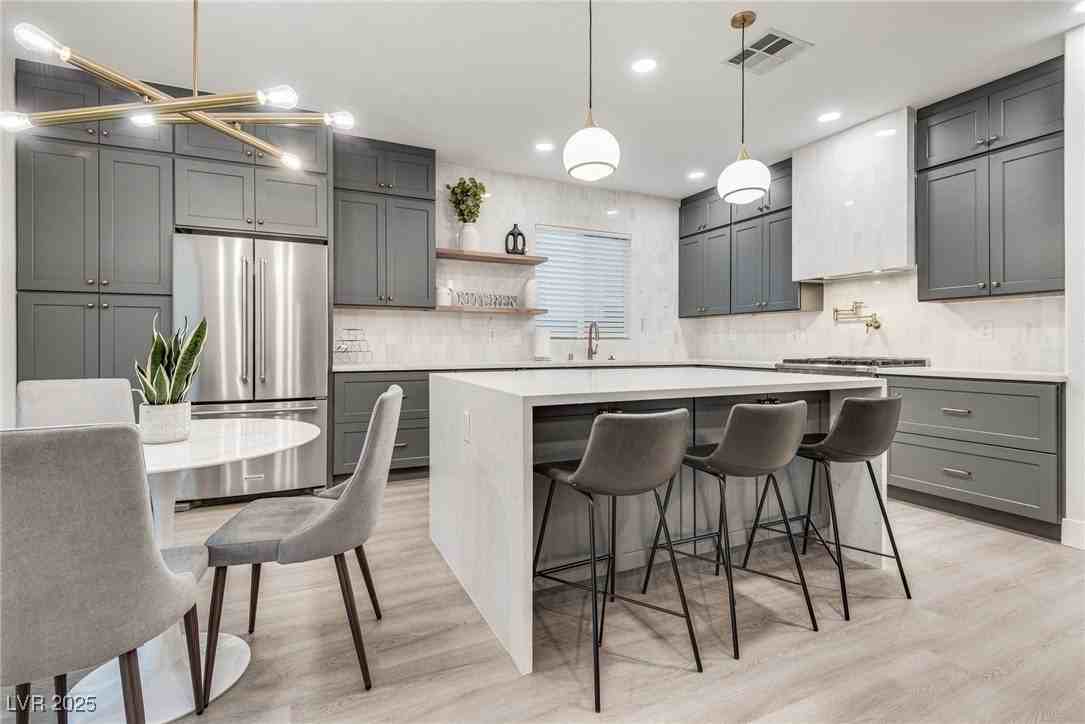 11086 Evvie Ln - Photo 5 of 42