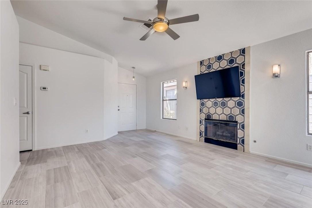 2564 Spruce Creek Drive - Photo 7 of 16