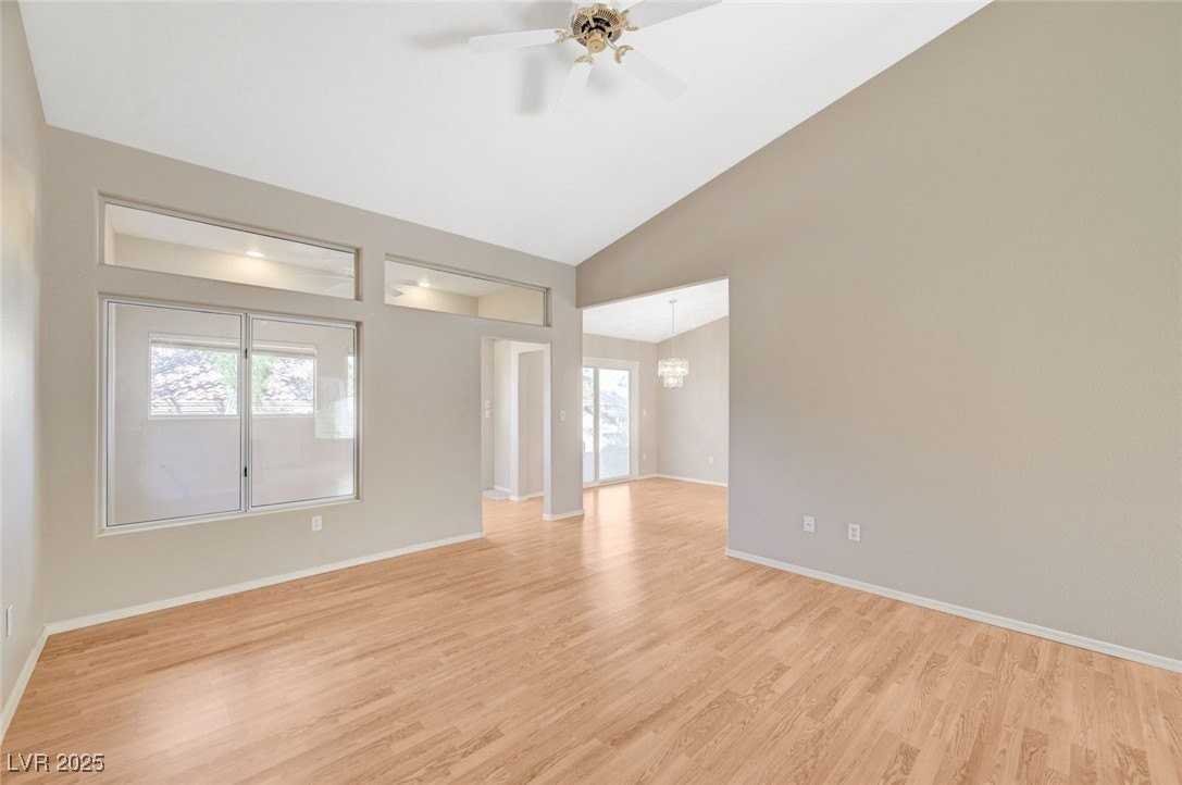 9356 Villa Ridge Drive - Photo 7 of 42