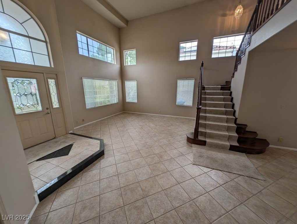 2704 Ontario - Photo 5 of 35